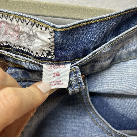 Winchester Jeans Mens Size 36/32 Blue Faded Distressed Destroyed Raw Hem - Picture 3 of 10